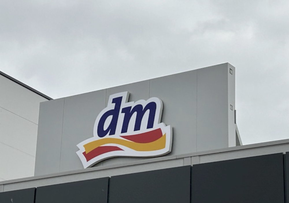 DM Logo