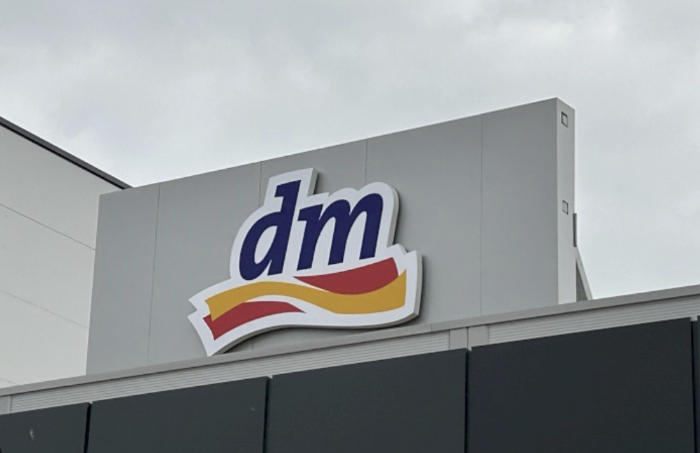 Automation Facade Lighting and Remote Control